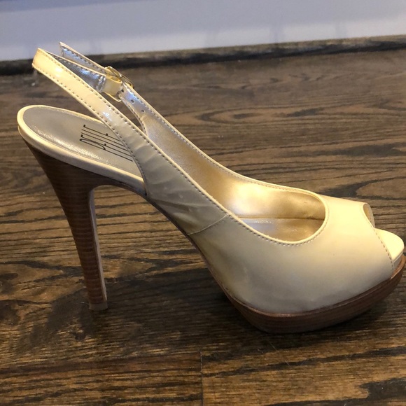 Peep-toe sling-back heels - Picture 3 of 3